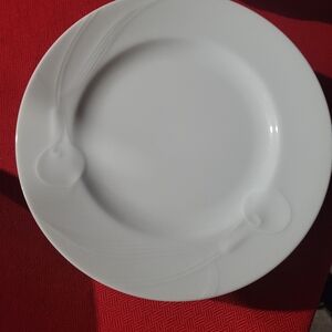 SET of (2) Mikasa CLASSIC FLAIR White 9" Soup Salad Bowls